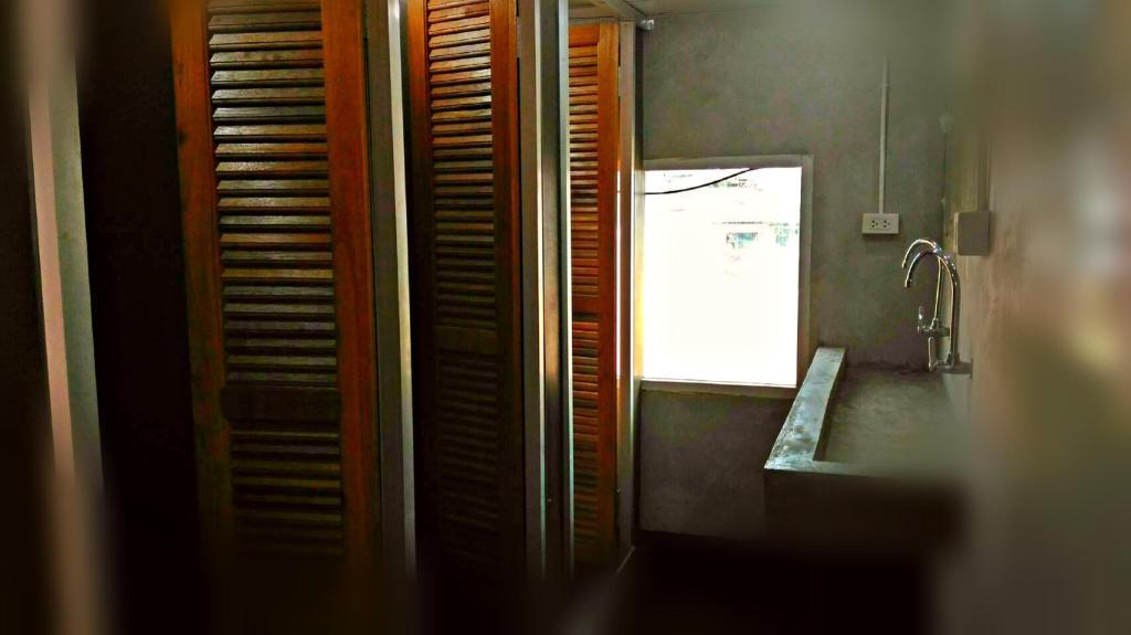 The Twins Hostel Bangkok Buitenkant foto
