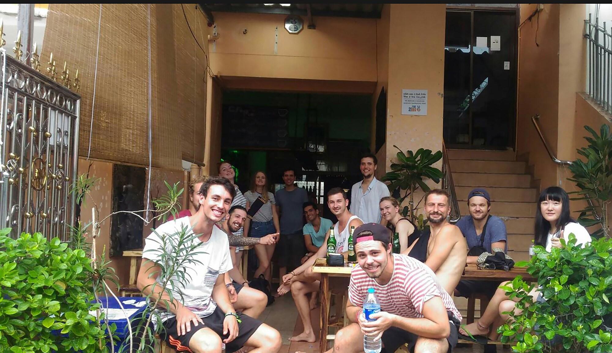 The Twins Hostel Bangkok Buitenkant foto