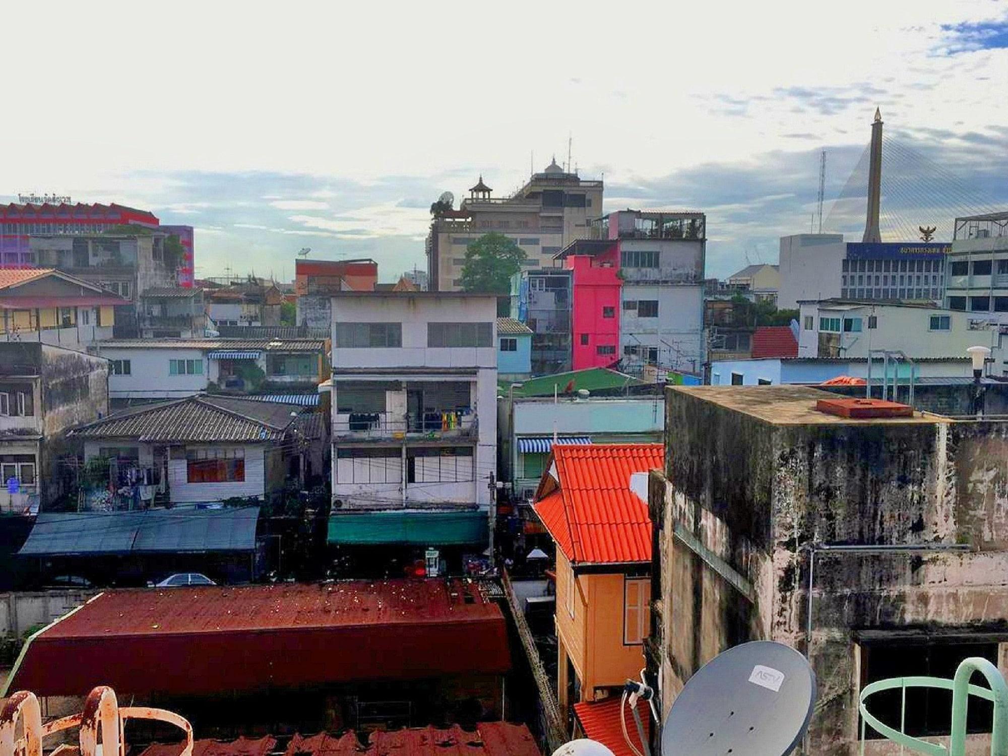 The Twins Hostel Bangkok Buitenkant foto