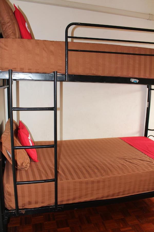 The Twins Hostel Bangkok Buitenkant foto