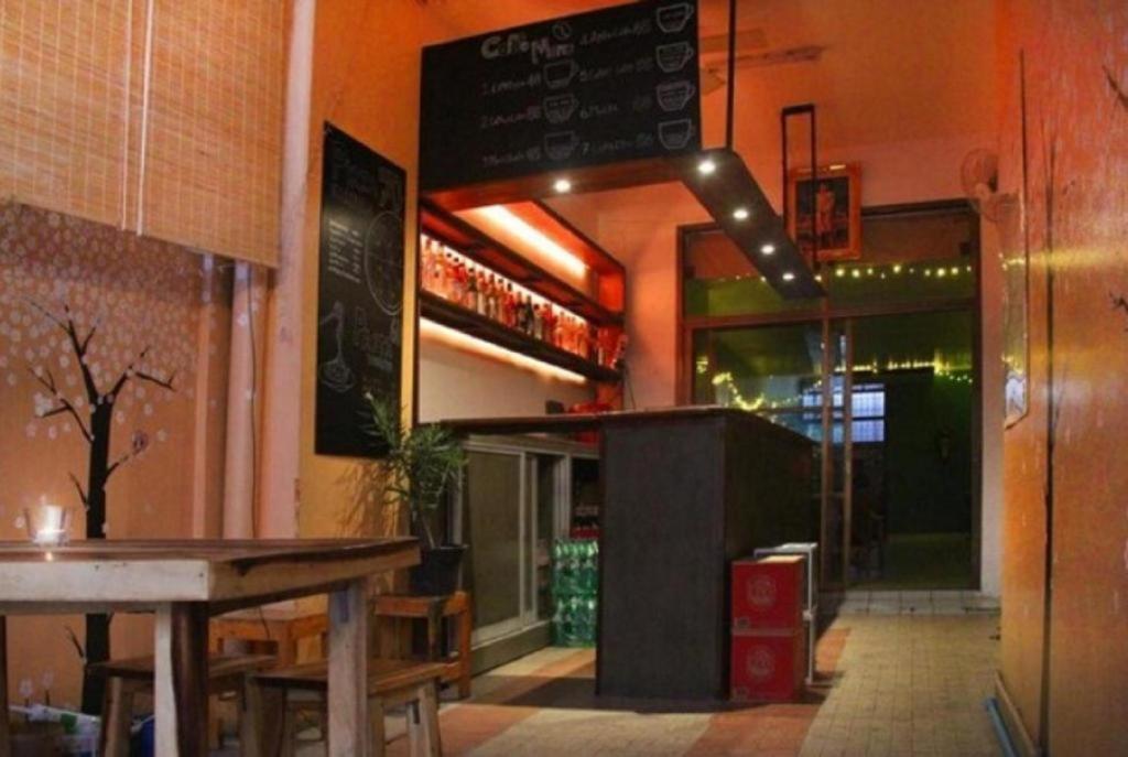 The Twins Hostel Bangkok Buitenkant foto