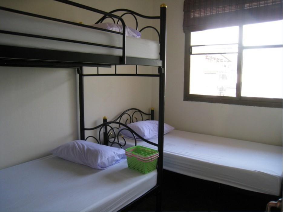 The Twins Hostel Bangkok Buitenkant foto